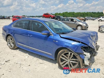Czwarte zdjęcie samochodu z boku: 2017 VOLKSWAGEN PASSAT R-LINE VIN:1VWDT7A34HC054533 - miniatura