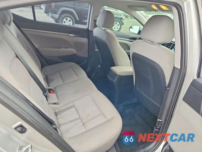 Zdjęcie 10 z 13 samochodu: 2018 HYUNDAI ELANTRA SE VIN:5NPD74LFXJH392512 - miniatura