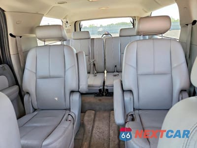 Zdjęcie 10 z 13 samochodu: 2007 CHEVROLET SUBURBAN C1500 VIN:1GNFC16017J173696 - miniatura