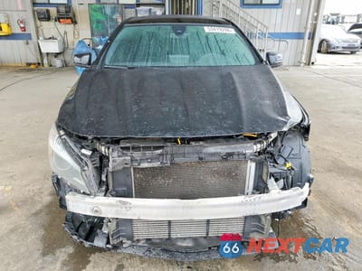 Piąte zdjęcie samochodu w środku: 2019 MERCEDES-BENZ CLA 250 VIN:WDDSJ4EB2KN749885 - miniatura