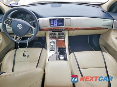 Zdjęcie 8 z 13 samochodu: 2013 JAGUAR XF VIN:SAJWA0E75D8S68192 - miniatura