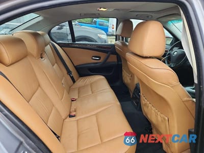Zdjęcie 10 z 12 samochodu: 2008 BMW 528 XI VIN:WBANV13518CZ56616 - miniatura
