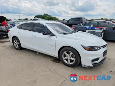 Czwarte zdjęcie samochodu z boku: 2018 CHEVROLET MALIBU LS VIN:1G1ZB5ST2JF168493 - miniatura