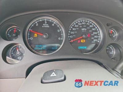 Zdjęcie 9 z 13 samochodu: 2013 CHEVROLET TAHOE C1500 LT VIN:1GNSCBE06DR301613 - miniatura