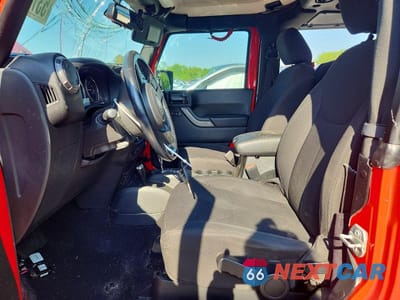 Zdjęcie 7 z 14 samochodu: 2017 JEEP WRANGLER SPORT VIN:1C4AJWAG9HL740012 - miniatura