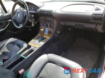 Zdjęcie 8 z 12 samochodu: 2000 BMW Z3 VIN:WBACH9341YLM92196 - miniatura