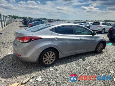 Trzecie zdjęcie samochodu z tyłu: 2015 HYUNDAI ELANTRA SE VIN:KMHDH4AEXFU419854 - miniatura