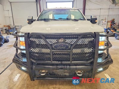 Piąte zdjęcie samochodu w środku: 2022 FORD F250 SUPER DUTY VIN:1FT8W2BT9NEE93322 - miniatura