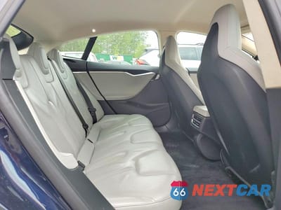 Zdjęcie 10 z 12 samochodu: 2013 TESLA MODEL S VIN:5YJSA1CG0DFP19616 - miniatura