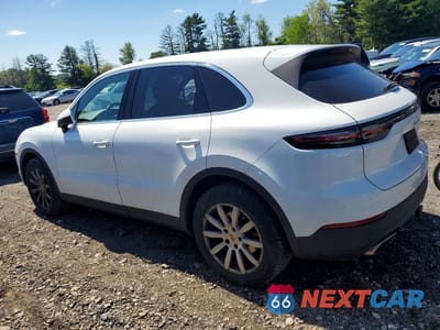 Drugie zdjęcie samochodu z przodu: 2019 PORSCHE CAYENNE VIN:WP1AA2AY9KDA06830 - miniatura