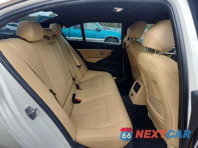Zdjęcie 10 z 12 samochodu: 2018 BMW 330 XI VIN:WBA8D9C57JEB35175 - miniatura