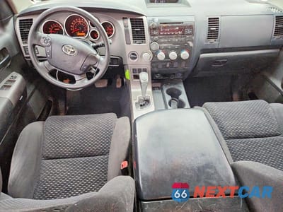 Zdjęcie 8 z 12 samochodu: 2013 TOYOTA TUNDRA VIN:5TFUW5F18DX282110 - miniatura