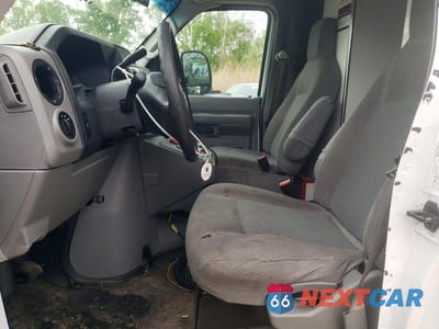 Zdjęcie 7 z 13 samochodu: 2019 FORD ECONOLINE - AMBULANCE VIN:1FDWE3FS2KDC04070 - miniatura