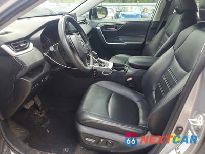Zdjęcie 7 z 13 samochodu: 2021 TOYOTA RAV4 XLE PREMIUM VIN:2T3A1RFVXMW143600 - miniatura