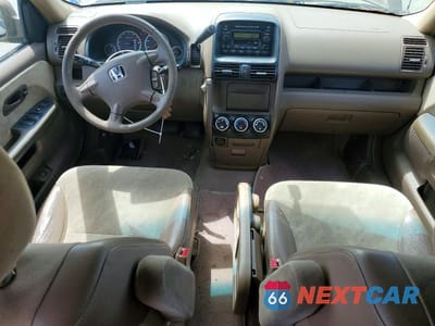 Zdjęcie 8 z 13 samochodu: 2003 HONDA CR-V EX VIN:SHSRD78883U156719 - miniatura
