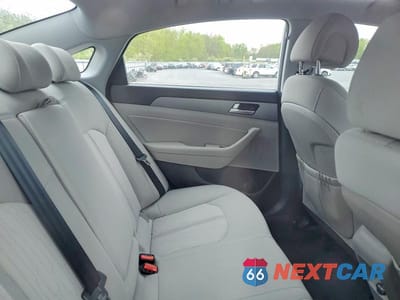 Zdjęcie 10 z 12 samochodu: 2016 HYUNDAI SONATA HYBRID SE VIN:KMHE24L17GA035274 - miniatura