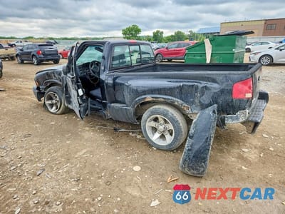 Drugie zdjęcie samochodu z przodu: 2003 GMC SONOMA VIN:1GTCS14H338240002 - miniatura