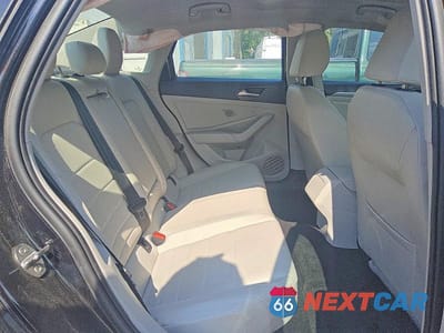 Zdjęcie 10 z 12 samochodu: 2023 VOLKSWAGEN JETTA SE VIN:3VW7M7BU4PM051081 - miniatura