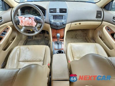Zdjęcie 8 z 12 samochodu: 2006 HONDA ACCORD EX VIN:1HGCM56816A174434 - miniatura