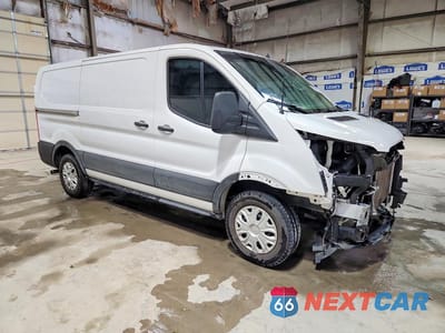 Czwarte zdjęcie samochodu z boku: 2023 FORD TRANSIT T-150 CARGO * R&D * PRI FLEET * VIN:1FTYE1Y88PKB93419 - miniatura