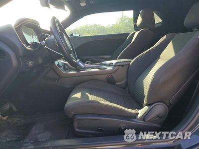 Zdjęcie 7 z 12 samochodu: 2019 DODGE CHALLENGER SXT VIN:2C3CDZAG0KH560881 - miniatura