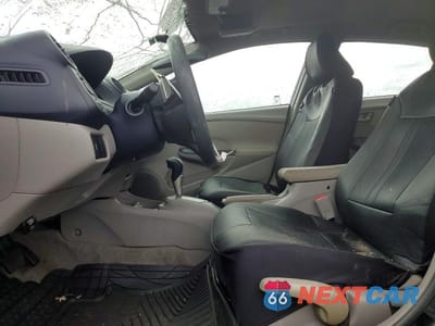 Zdjęcie 7 z 12 samochodu: 2010 HONDA INSIGHT EX VIN:JHMZE2H79AS023853 - miniatura