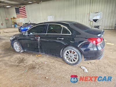 Drugie zdjęcie samochodu z przodu: 2019 MERCEDES-BENZ A 220 4MATIC VIN:WDD3G4FB2KW001732 - miniatura