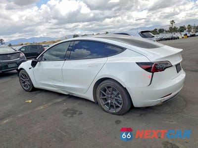 Drugie zdjęcie samochodu z przodu: 2021 TESLA MODEL 3 VIN:5YJ3E1EA0MF073222 - miniatura