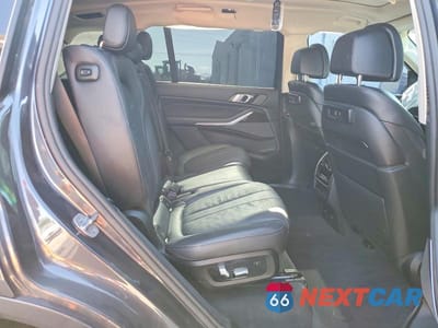 Zdjęcie 21 z 26 samochodu: 2019 BMW X7 XDRIVE40I VIN:5UXCW2C51KL084344 - miniatura