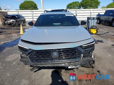 Piąte zdjęcie samochodu w środku: 2023 HONDA ACCORD HYBRID SPORT-L VIN:1HGCY2F70PA038596 - miniatura