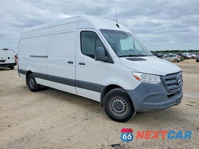Czwarte zdjęcie samochodu z boku: 2021 MERCEDES BENZ SPRINTER 2500 VIN:W1W40CHYXMT051639 - miniatura