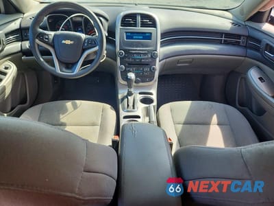 Zdjęcie 8 z 12 samochodu: 2014 CHEVROLET MALIBU LS VIN:1G11B5SL0EF248622 - miniatura