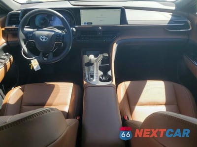Zdjęcie 8 z 13 samochodu: 2025 TOYOTA CROWN SIGNIA XLE VIN:JTDACAAJ5S3021159 - miniatura