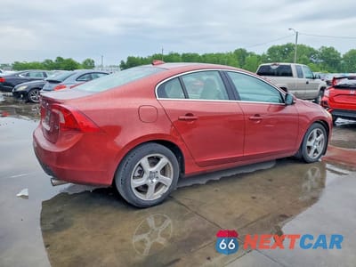 Trzecie zdjęcie samochodu z tyłu: 2013 VOLVO S60 T5 VIN:YV1612FS8D2202584 - miniatura