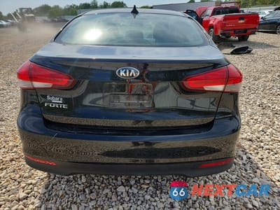 Zdjęcie 6 z 12 samochodu: 2017 KIA FORTE LX VIN:3KPFL4A77HE045363 - miniatura