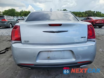 Zdjęcie 6 z 13 samochodu: 2022 CHRYSLER 300 TOURING VIN:2C3CCAAG9NH209895 - miniatura