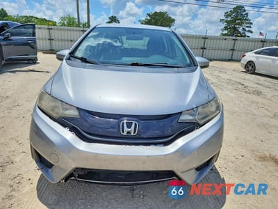 Piąte zdjęcie samochodu w środku: 2017 HONDA FIT LX VIN:JHMGK5H52HS000490 - miniatura