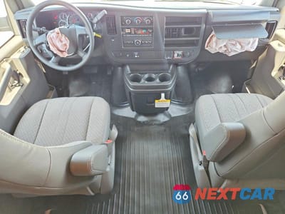 Zdjęcie 8 z 14 samochodu: 2026 CHEVROLET EXPRESS G2500 VIN:1GCWGAFP1T1197050 - miniatura