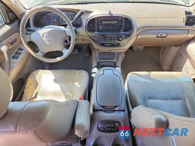 Zdjęcie 8 z 13 samochodu: 2005 TOYOTA SEQUOIA SR5 VIN:5TDZT34A65S258238 - miniatura