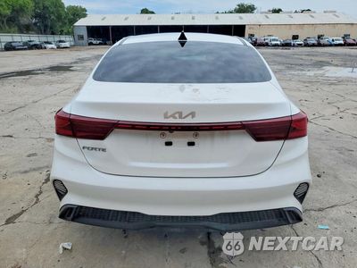 Zdjęcie 6 z 13 samochodu: 2024 KIA FORTE LXS VIN:3KPF24AD8RE741983 - miniatura