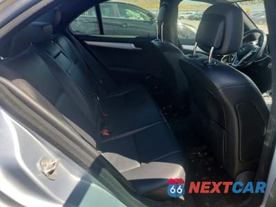 Zdjęcie 10 z 12 samochodu: 2013 MERCEDES-BENZ C 300 4MATIC VIN:WDDGF8AB2DA818430 - miniatura