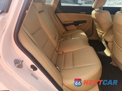 Zdjęcie 10 z 12 samochodu: 2010 HONDA ACCORD CROSSTOUR EXL VIN:5J6TF1H58AL006902 - miniatura