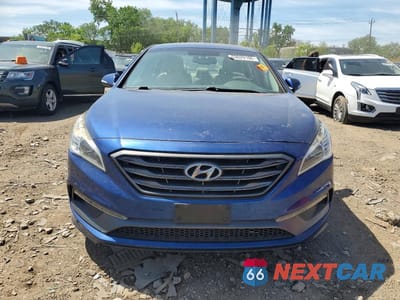 Piąte zdjęcie samochodu w środku: 2017 HYUNDAI SONATA SPORT VIN:5NPE34AF2HH539712 - miniatura