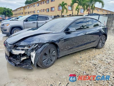 2025 TESLA MODEL 3 5YJ3E1EA8SF051823 - główne zdjęcie licytacji z USA - miniatura