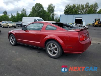 Drugie zdjęcie samochodu z przodu: 2005 FORD MUSTANG GT VIN:1ZVFT82HX55241235 - miniatura