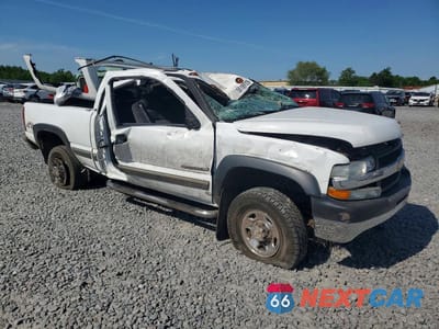 Czwarte zdjęcie samochodu z boku: 2001 CHEVROLET SILVERADO K2500 HEAVY DUTY VIN:1GCHK29U81E325546 - miniatura