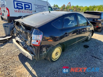 Trzecie zdjęcie samochodu z tyłu: 2005 TOYOTA PRIUS BASE VIN:JTDKB20U253110457 - miniatura