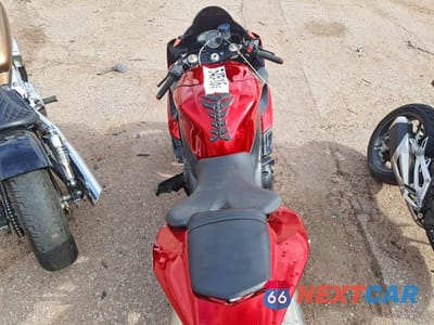 Zdjęcie 6 z 9 samochodu: 2004 YAMAHA YZFR1 C VIN:JYARN13Y14A000326 - miniatura