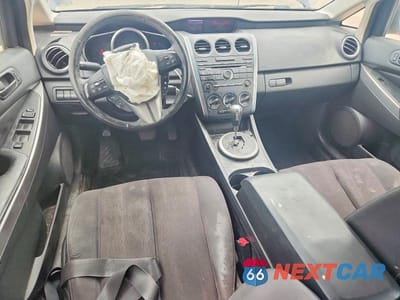Zdjęcie 8 z 13 samochodu: 2010 MAZDA CX-7 VIN:JM3ER2W5XA0343143 - miniatura