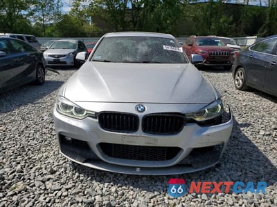 Piąte zdjęcie samochodu w środku: 2018 BMW 340 XI VIN:WBA8B7G52JNU95455 - miniatura